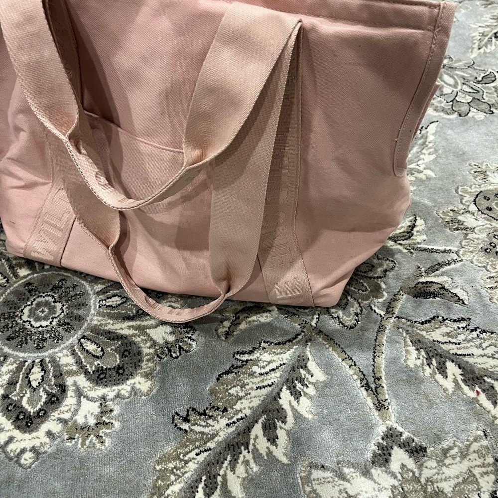 Wild One Pet Tote / Carrier - Picture 4 of 5